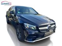 Skats no labās puses priekšā