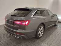 Pogled od pozadi desno