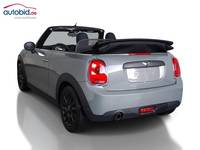 Vue de l’arrière gauche