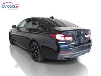 Vue de l’arrière gauche