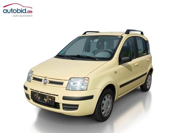 Skats no kreisās puses priekšā