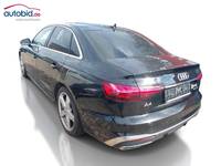 Skats no kreisās puses aizmugurē