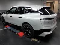 Skats no kreisās puses aizmugurē