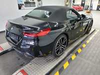 Skats no labās puses aizmugurē