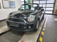 Skats no kreisās puses priekšā