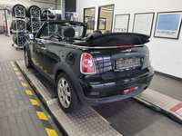 Вид сзади слева