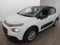 Skats no kreisās puses priekšā