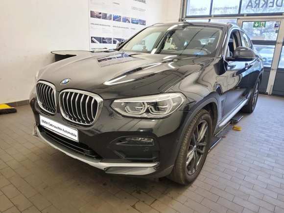 Pogled sprijeda lijevo