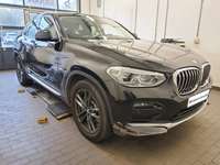 Pogled sprijeda desno