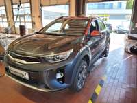 Skats no kreisās puses priekšā