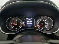 Pohled na přístrojovou desku