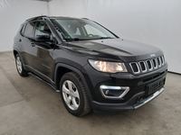 Náhled zpředu zprava