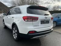 Pogled od pozadi levo