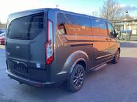 Pogled od pozadi desno