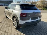 Vedere spate stânga