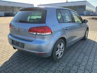 Pogled od pozadi desno