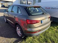 Pogled od pozadi levo