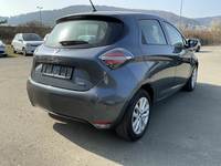 Pogled od pozadi desno