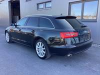 Vedere spate stânga