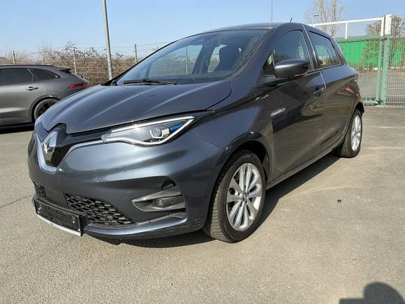 Pogled od napred levo