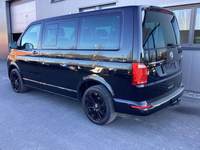 Pogled od pozadi levo