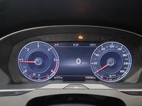 Вид на приборную панель