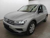 Skats no kreisās puses priekšā