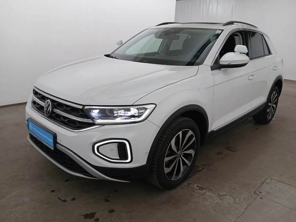 Skats no kreisās puses priekšā