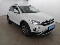 Skats no labās puses priekšā