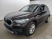 Skats no kreisās puses priekšā