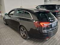 Aanzicht achter links