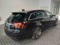 Aanzicht achter rechts