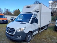 Pogled sprijeda lijevo