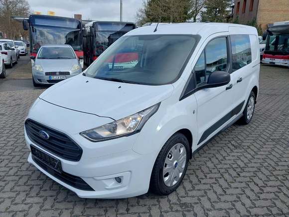 Pogled sprijeda lijevo