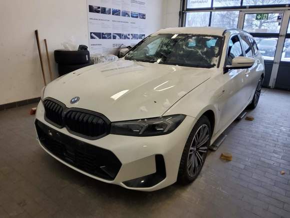 Pogled sprijeda lijevo