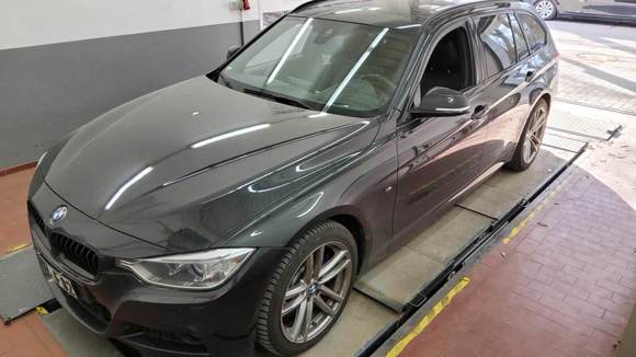 Pogled sprijeda lijevo