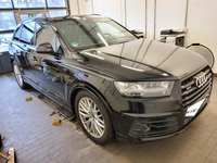 Pogled sprijeda desno