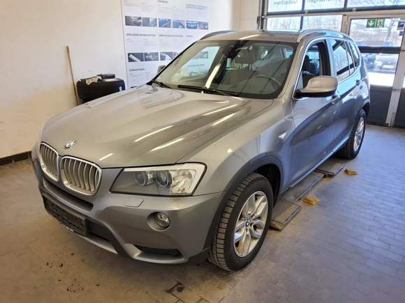 Pogled sprijeda lijevo