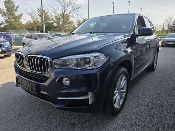 Pogled od napred levo