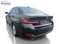 Vue de l’arrière gauche