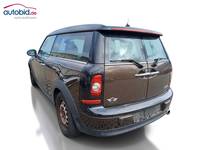 Vue de l’arrière gauche