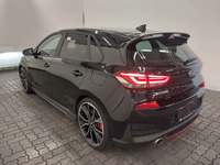 Widok z tyłu po stronie lewej