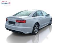 Pogled od pozadi desno