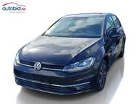 Skats no kreisās puses priekšā