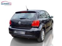 Pogled od pozadi desno