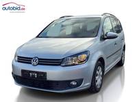 Skats no kreisās puses priekšā