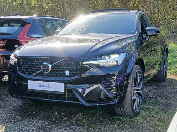 Pogled od napred levo