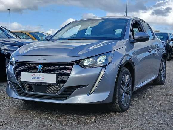 Вид спереди слева