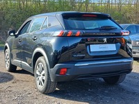 Pogled od pozadi levo