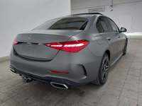 Widok z tyłu po stronie prawej